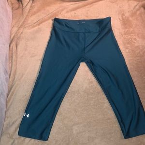 teal under armour teal cropped leggings